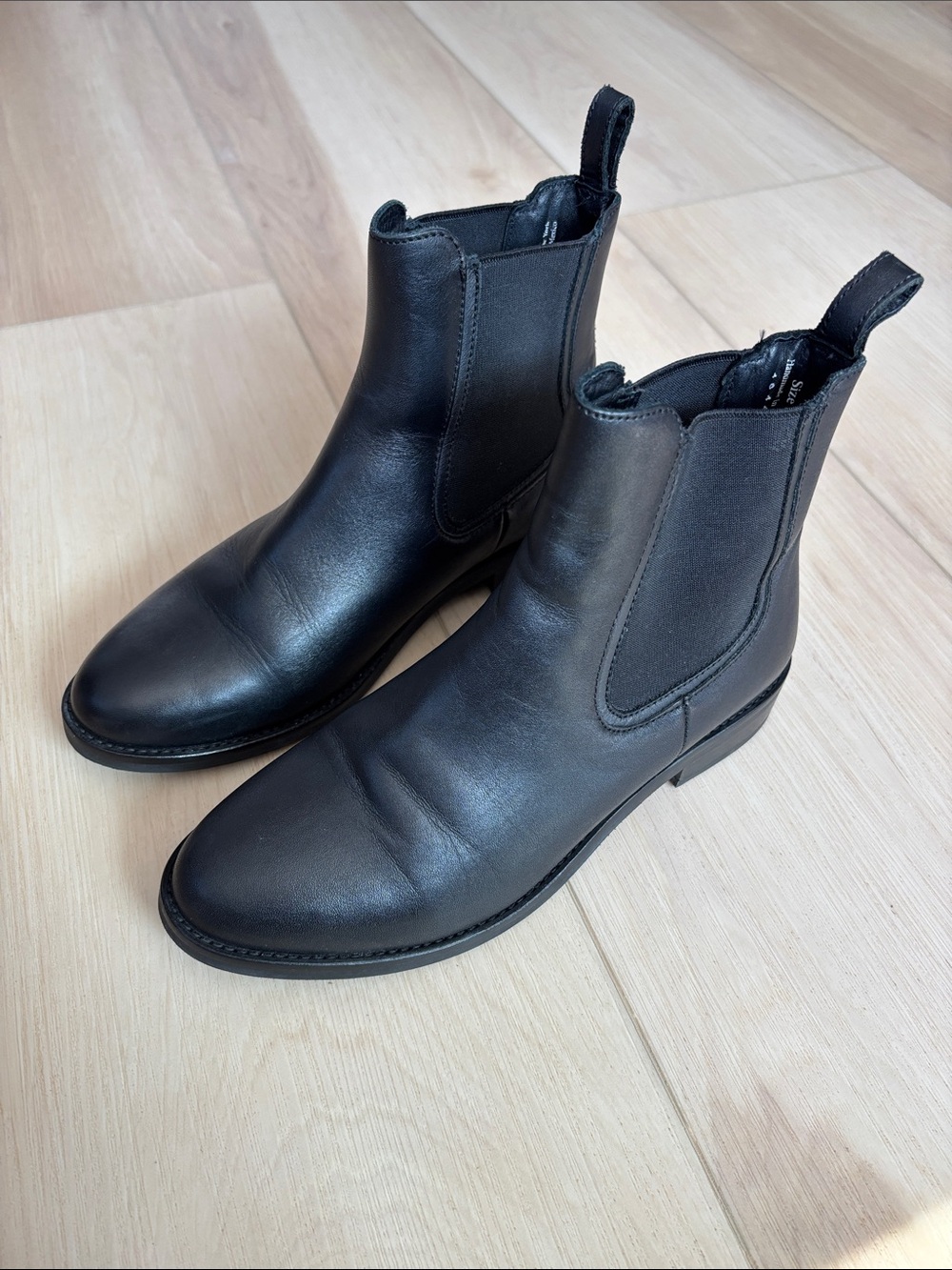 Thursday Boot Company Duchess Chelsea Boots - Picture 4 of 7